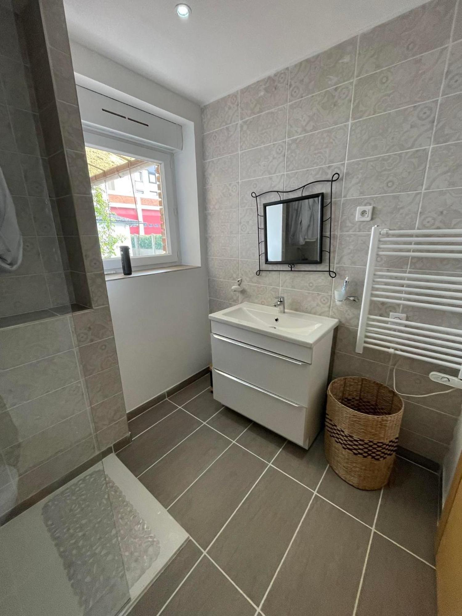 Apparemment T2 En Centre Ville Гурне-ан-Бре Екстериор снимка