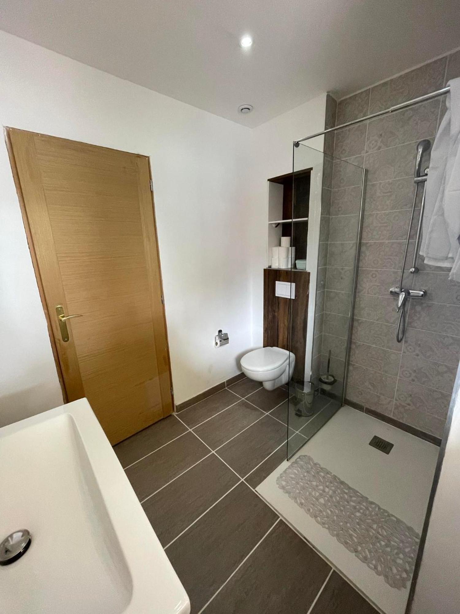 Apparemment T2 En Centre Ville Гурне-ан-Бре Екстериор снимка